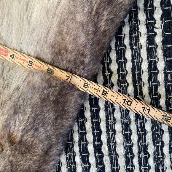 🌿Black Rivet Women Tan Black Faux Fur Convertible Double Loop Infinity Scarf OS - Picture 4 of 7